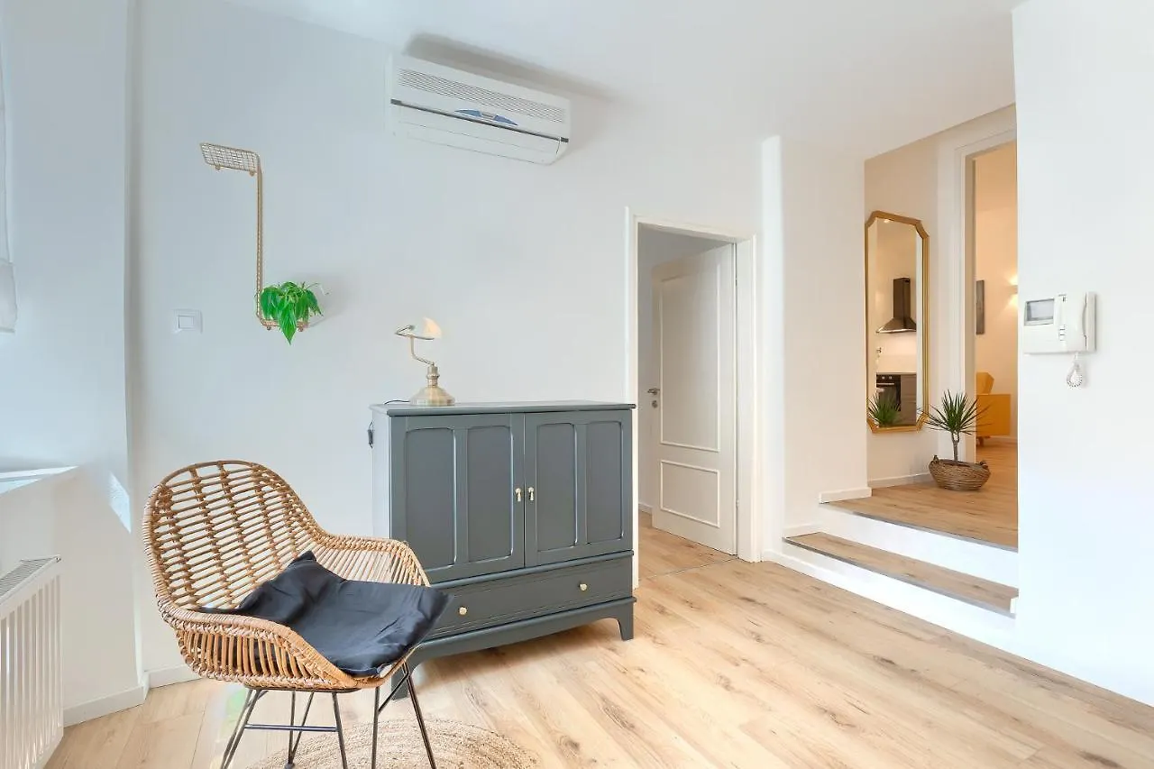 Calafati Apartment With Free Private Parking Rijeka 0*,  Kroatië