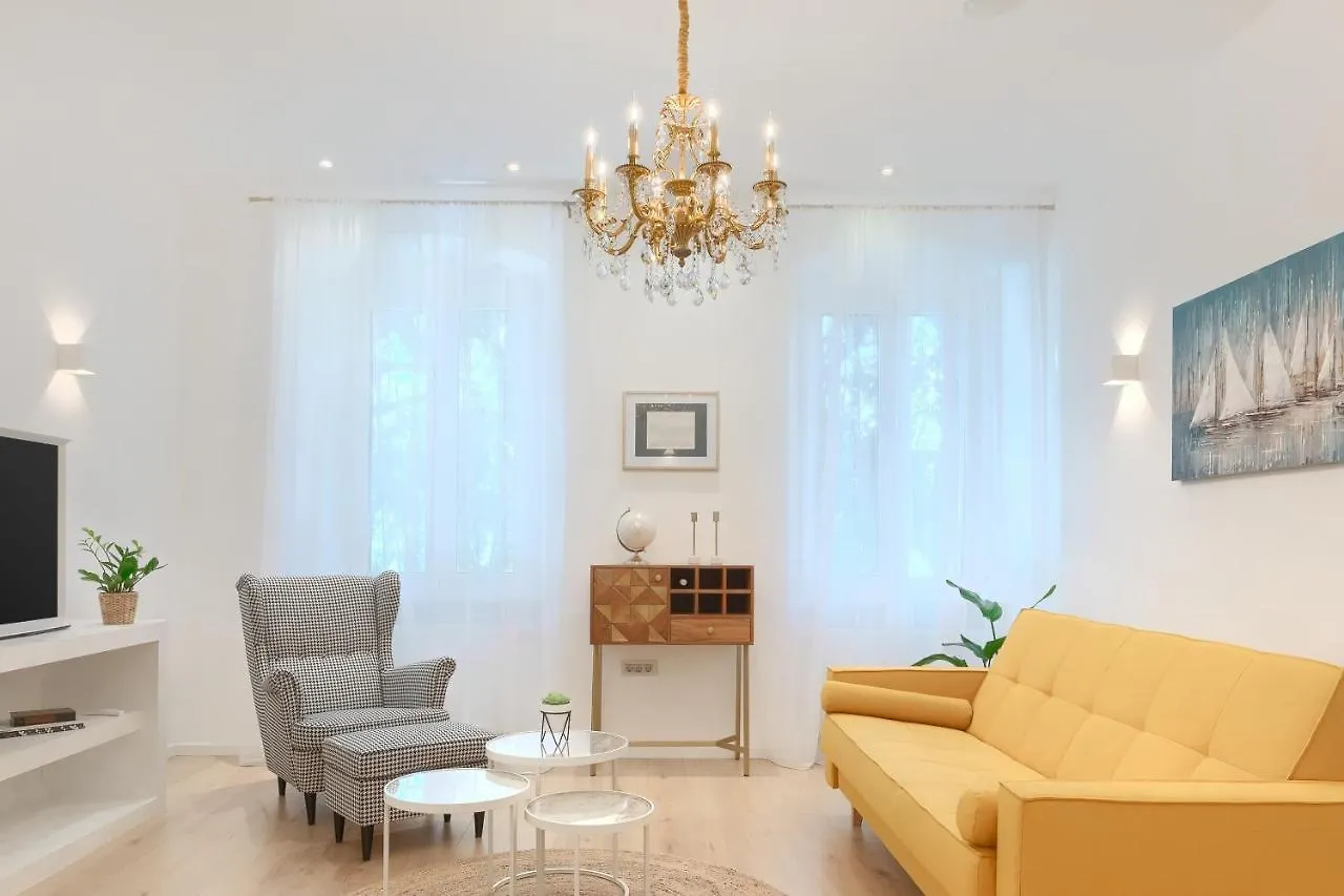 Calafati Apartment With Free Private Parking Rijeka